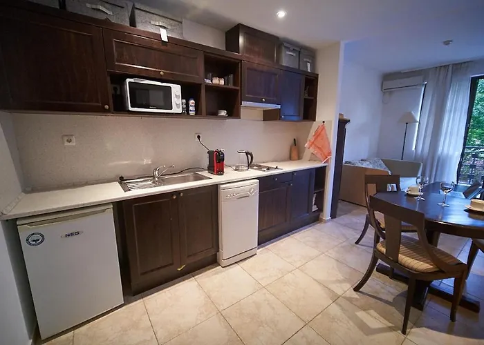 The Cliff Lux Obzor, Burgas, Bulgaria Апартамент Обзор